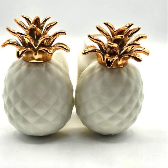 YANKEE CANDLE Wall Scent Plug Two Pineapples Gold & Cream Color - Picture 1 of 5